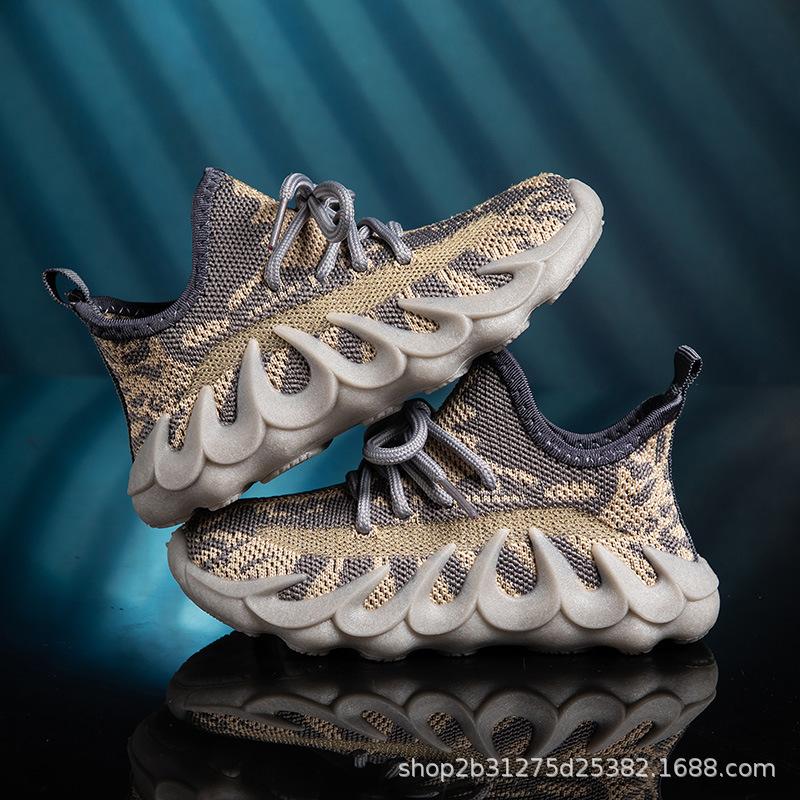 Boys and girls coconut shoes breathable mesh 2025 spring and autumn new sports shoes middle-aged and older students soft-soled casual shoes tide