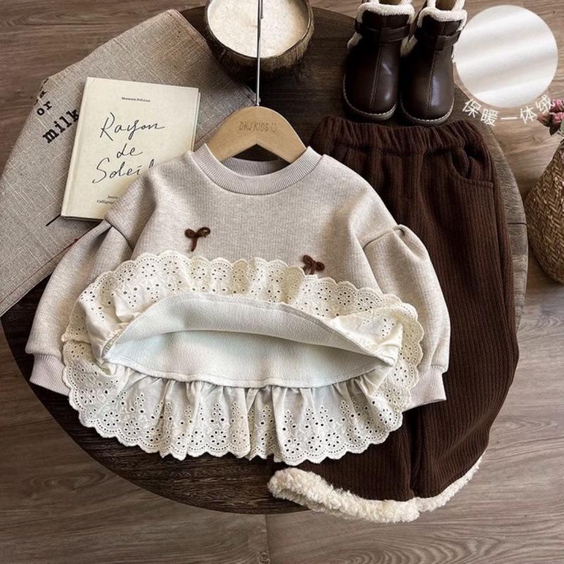 Fleecegefüttertes Sweatshirt im Waldstil mit Schleife für Mädchen – Niedliches und stylisches Lotusblatt-Spitzendesign für Herbst und Winter