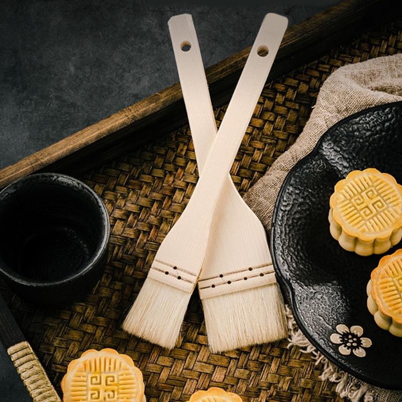 3Piece Ergonomic Kitchen Brush Set For Baking Grilling And Cake Decorating Soft Bristles Professional Baking Tool