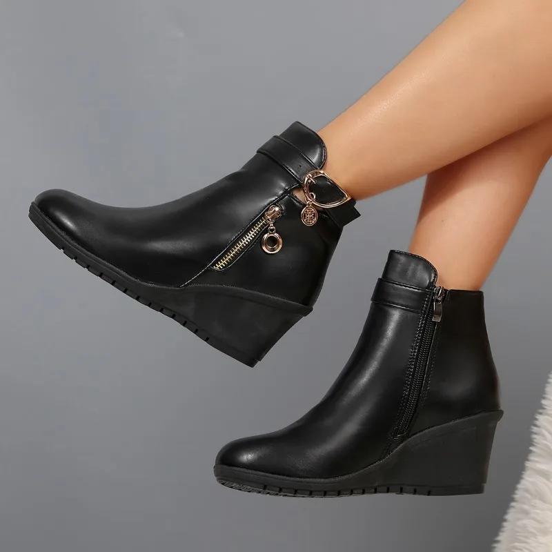 Fashion Women Middle-aged and Elderly Cotton Shoes Short Boots Autumn and WinterSoft Sole Wedge Round Toe Mother Shoes