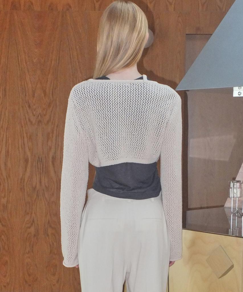 En Or Cut Out Bolero Cardigan - Beige