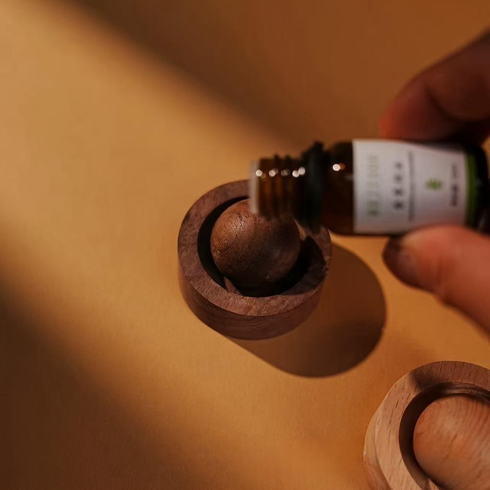 1PC Elegant Wood Aromatherapy Machine, Rotating Design Suitable for Car and Bedroom, Perfect Gift Choice - Improve Air Quality, Home Fragrance