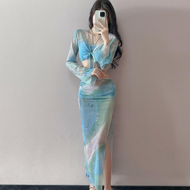 2025 Spicy Girl Thailand Beachwear: Four-Piece Bikini Set for Women