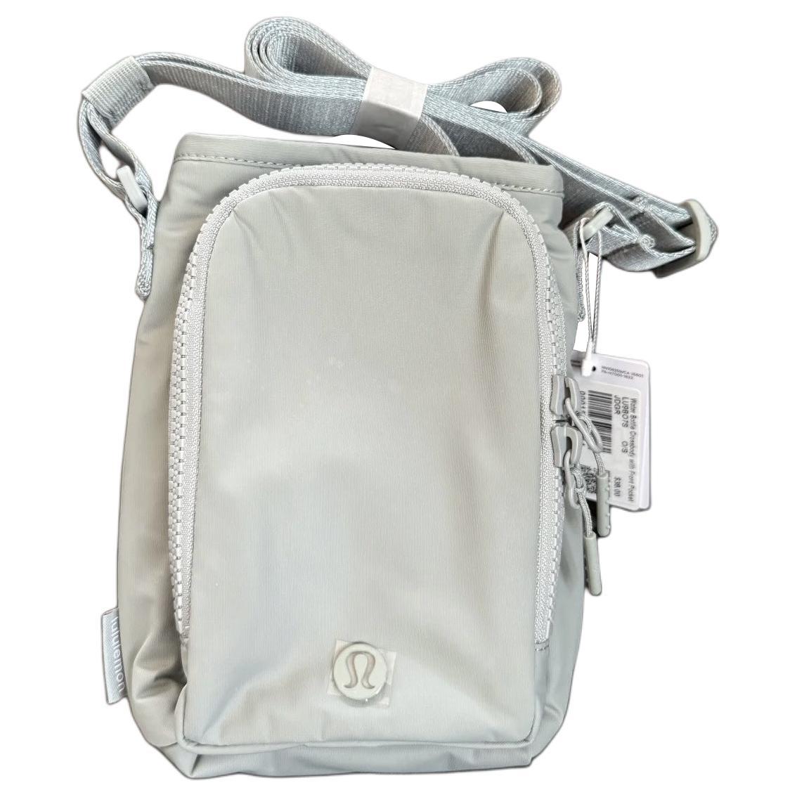 

Lululemon Water Bottle 2L With Front Pocket Adjustable Shoulder Strap Recycled Nylon Crossbody Bag Unisex bags Bone-White Linen LU9BO7S-BONE/RWLI Bone White & Hemp