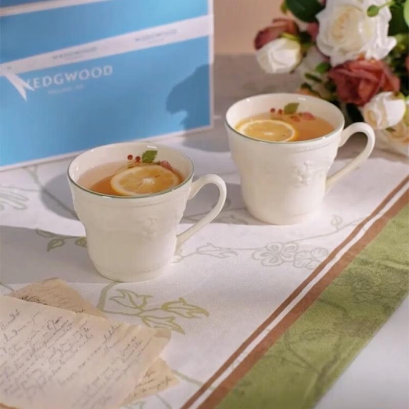 Wedgwood Joyful Holiday Raspberry Ceramic Mug Set