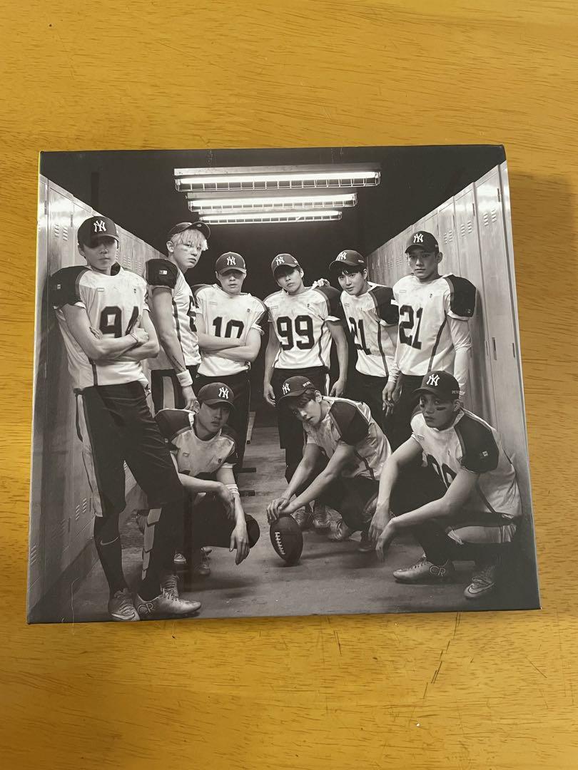 

[USED] Price negotiable EXO Official Repackage Album LOVE ME RIGHT