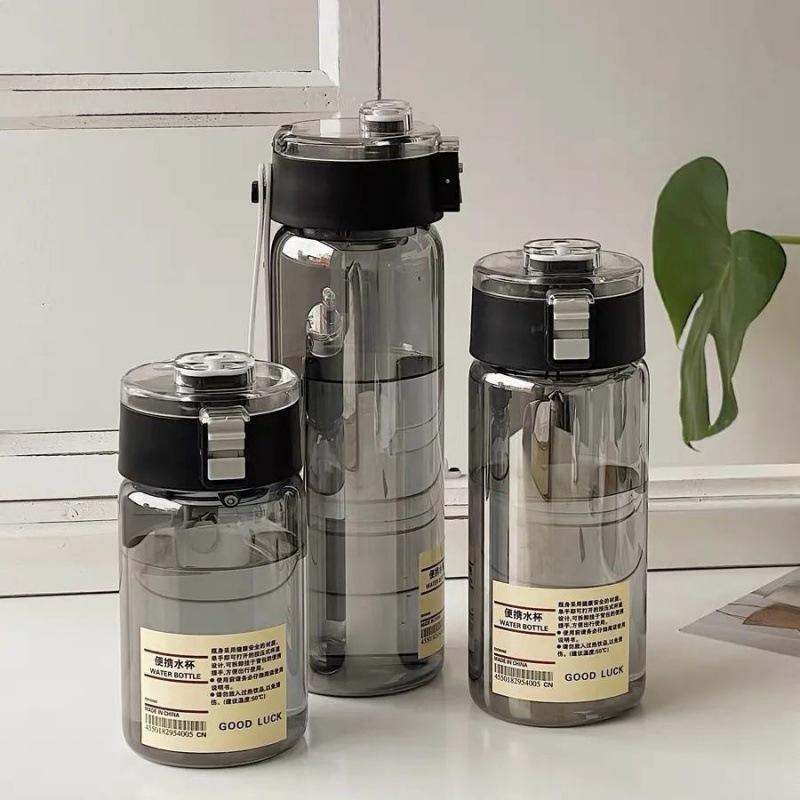 Water bottle unprinted flat replacement plastic water cup high value male and female students simple accompanying cup outdoor with tea compartment
