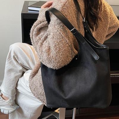 2025 New Korean Large-capacity Lamb Retro Fashion Solid Color Simple Handbag Crossbody Shoulder Bag
