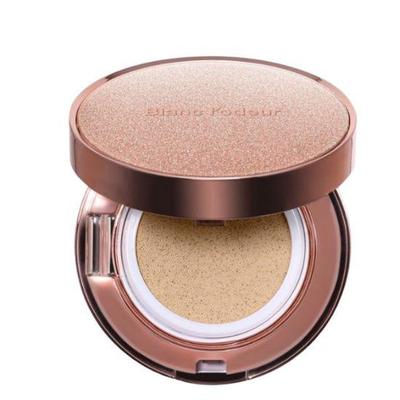 Make-up na tvár – Korektory a tónovacie krémy
