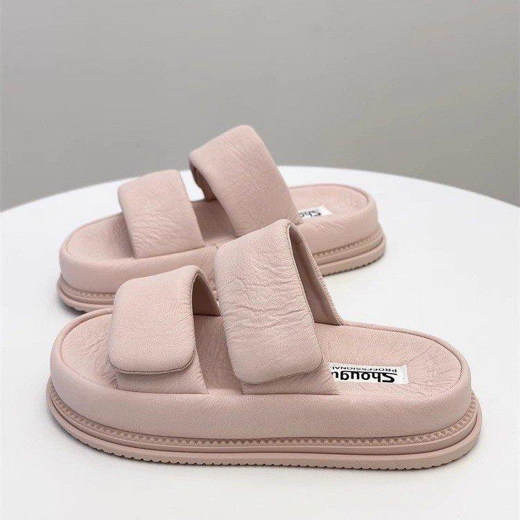 Step on shit feeling Velcro platform bread slippers women's outer wear 2025 summer new fashionable and comfortable casual beach shoes