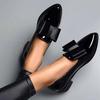 Nuove scarpe basse a punta con fiocco e decorazione da donna, in pelle verniciata, con bocca bassa, per pendolari, casual, quotidiane