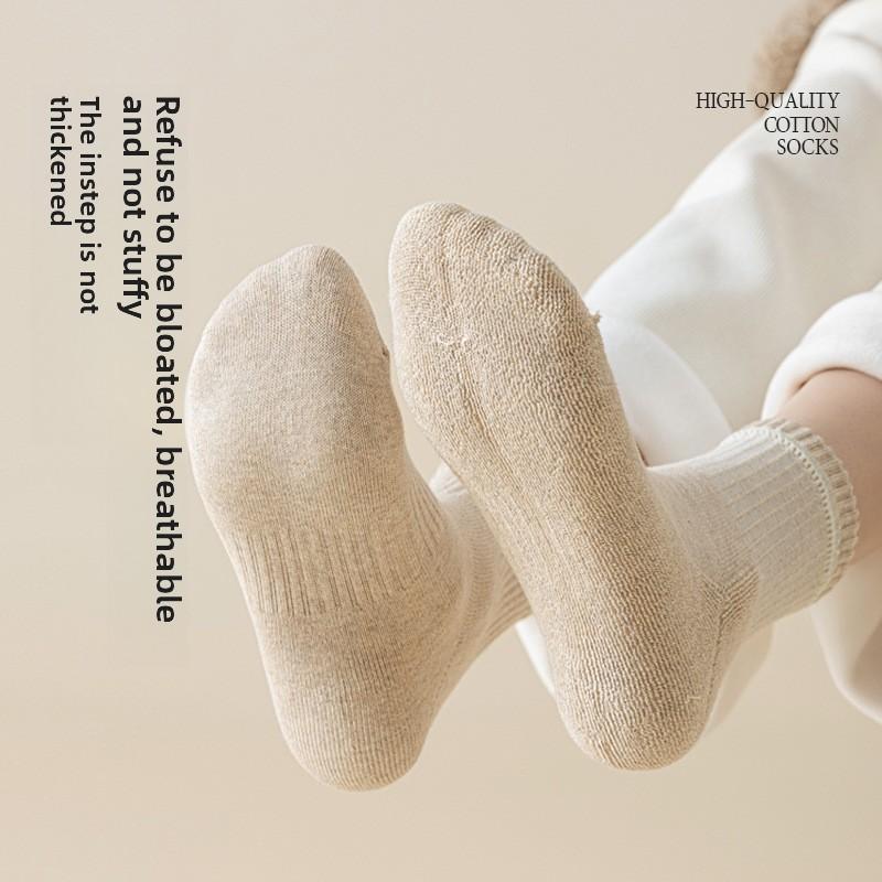 5 Pairs of Female Autumn and Winter Thick Wool Ring Cotton Warm Pure Color Boneless Sports Sweat Absorbent Tube Socks