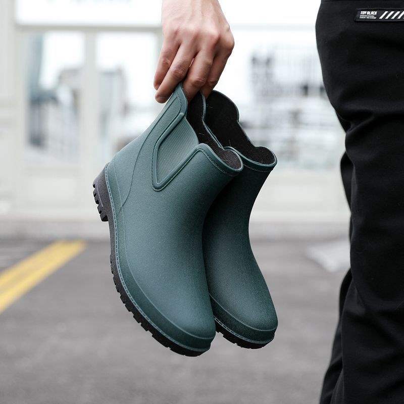 

New fashion men s rain shoes medium tube rain boots non-slip water shoes short tube fleece rubber shoes kitchen car wash fishing work shoes 44