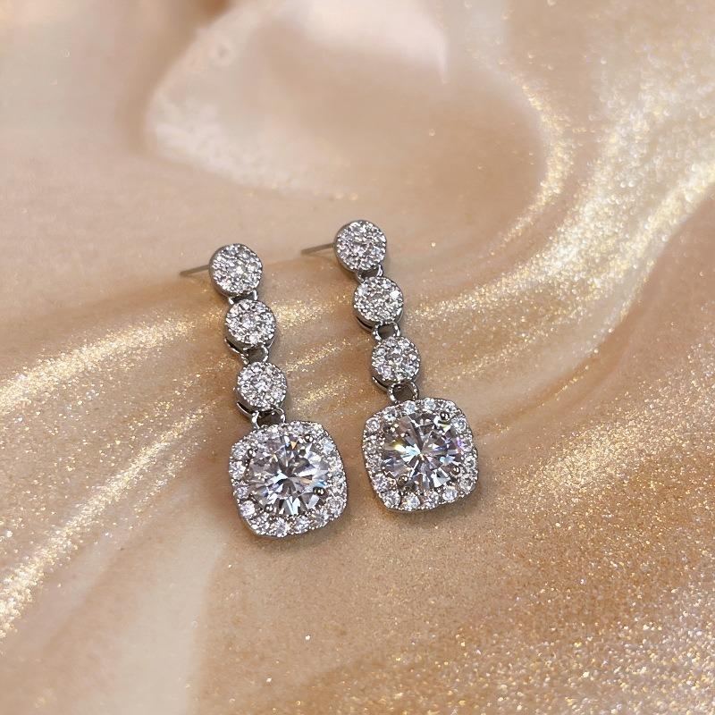 Full Diamond Sugar-shaped Pendant Stud Earrings - Luxurious and High-end, Suitable for All Occasions, Stylish and Versatile Fashion Accessories