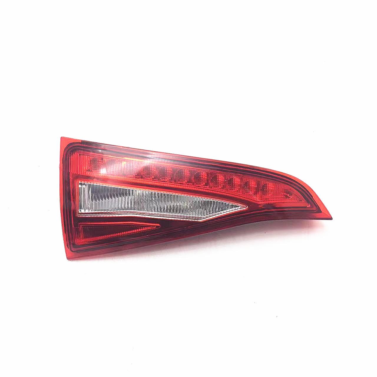 

FAW Senya R7 Rear Taillight, Reversing, and Brake Light Assembly Driver Flat Light (Left)