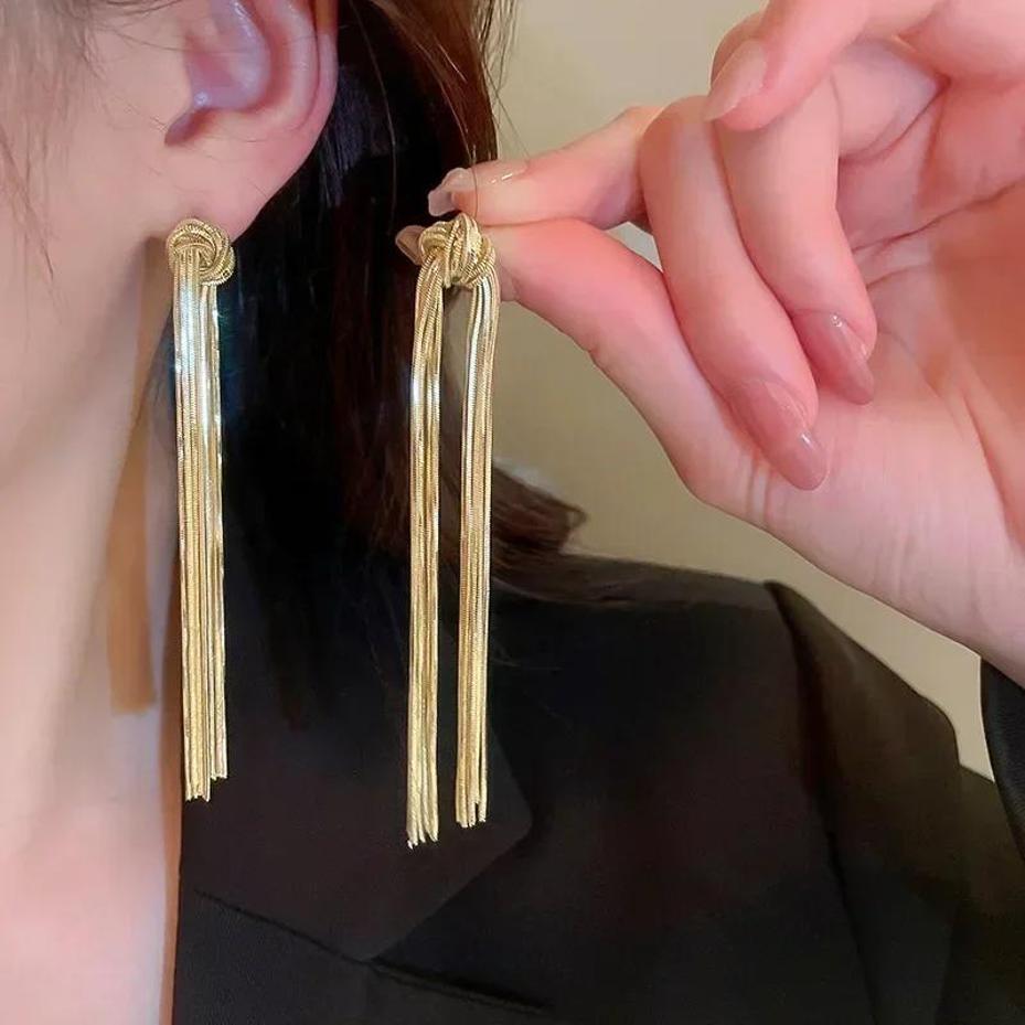 Women Elegant Fashion Snake Bone Chain Knotted Tassel Earrings Show Magazine Style Personalized Women's Jewelry Earrings Gifts