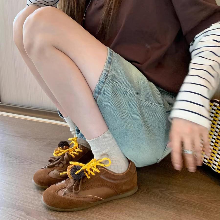 Korea increases height 3cm~ fashionable contrasting shoelaces round head pine cone casual moral training shoes women's autumn 2025 new casual shoes