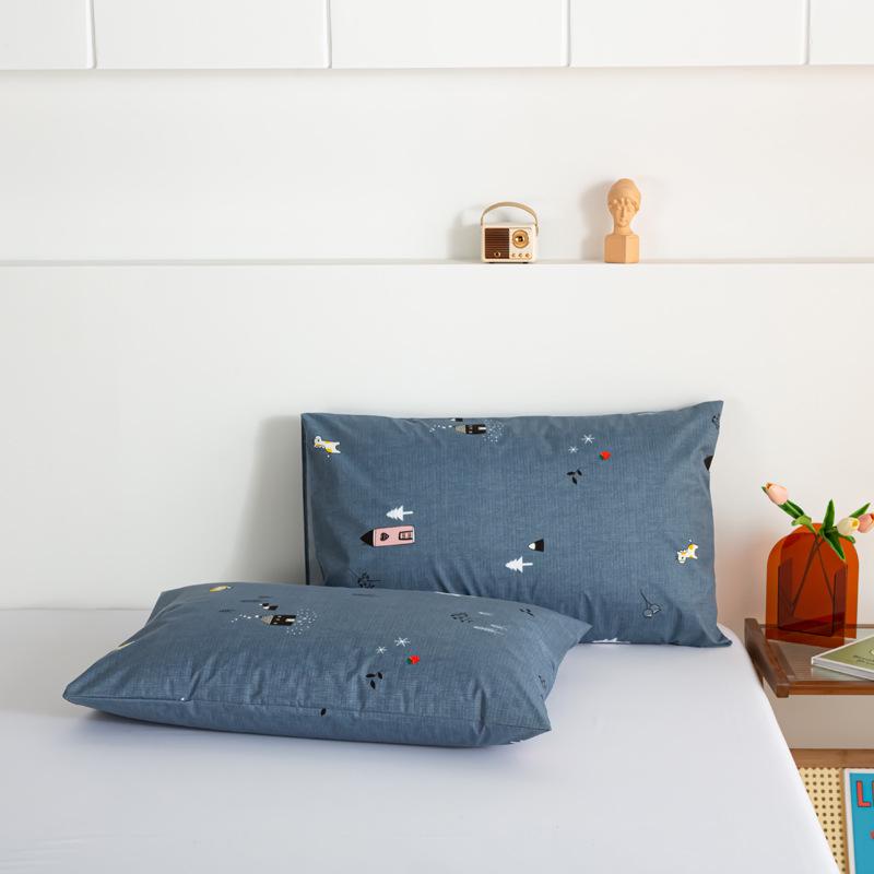 Solid Color Waterproof, Anti-Dirty Sweatproof Hotel Pillowcase (Machine Washable)