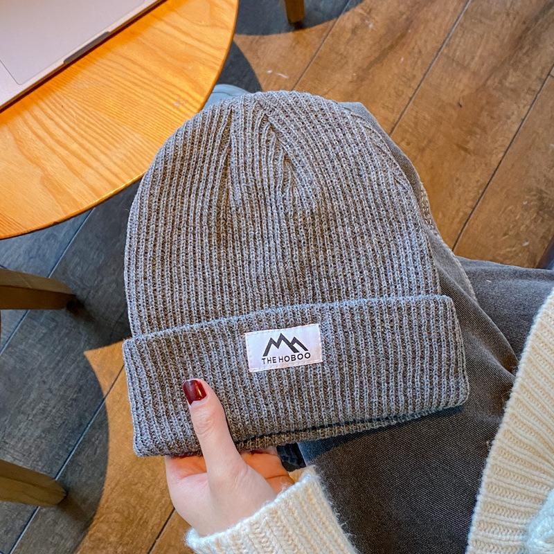 Trendy brand hats, men's and women's wool hats, autumn and winter knitted hats, couples, street thickened thermal ear hats, cold hats