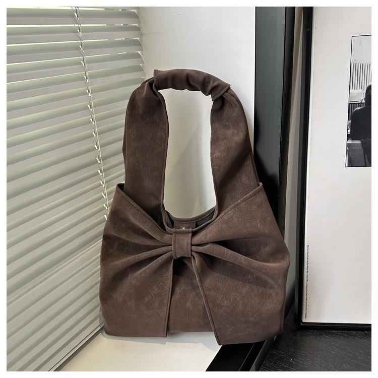 A Design With A Niche Bow Unique Fashionable And Stylish Largecapacity Singleshoulder Underarm Tote Bag