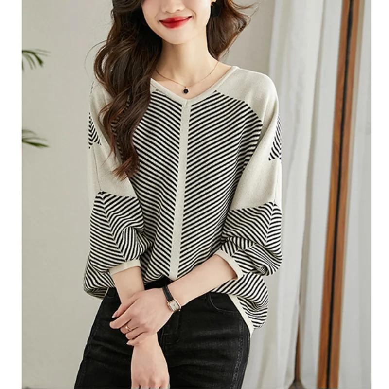 Spring Women Pullover Long Sleeve V Neck Striped Loose Office Lady Korean Style Print Lively Popularity T-Shirts