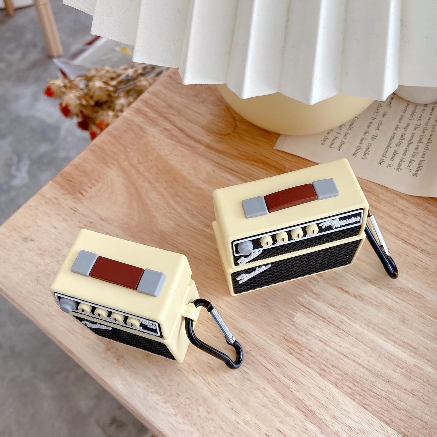 

Retro Sound Silicone Earphone Case for AirPods 1 2 Case Wireless Headphone Protective Cover with Hook Gifts Suitable for Friends and Family (for for airpods 1 2