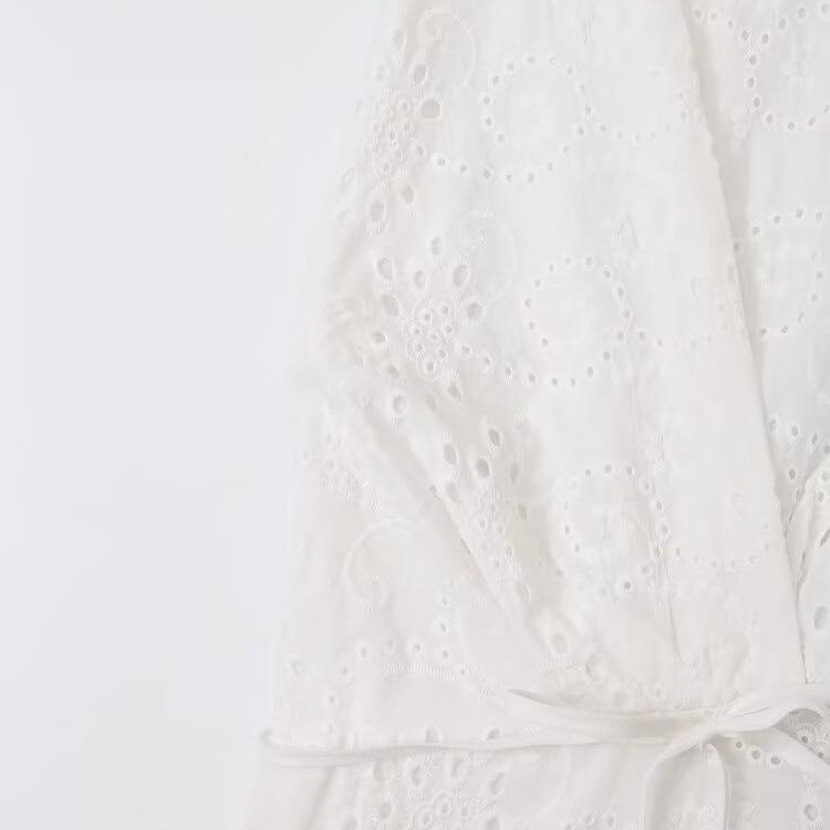 Chic Hollow Embroidery Halter Neck Backless Dress