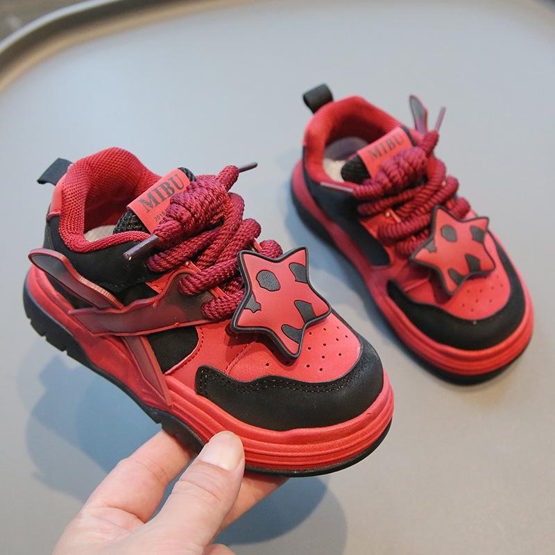 Children's sports shoes 2025 spring and autumn new boys' casual shoes lightweight Japanese girls' board shoes soft-soled baby shoes