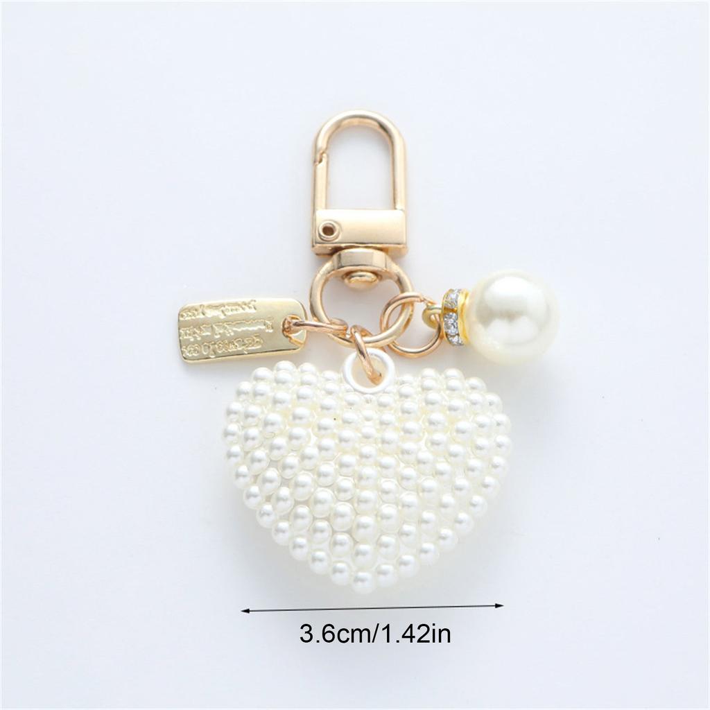 Trendiger Perlenherz-Schlüsselanhänger-Zubehör Langlebiger Herz-Schlüsselanhänger mit Perlen und Rosenanhänger Für gesellschaftliche Veranstaltungen und Ausflüge