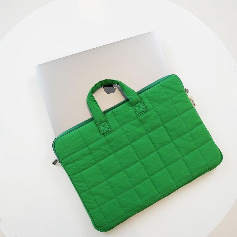 

Li Shen Green Cotton Laptop & iPad Sleeve