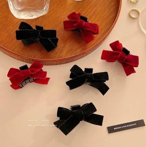 

2pcs Black Bow Small Grab Clip Women s Autumn And Winter Vintage Velvet Bangle Clip Hair Clip Style Princess Hair Clip Headwear