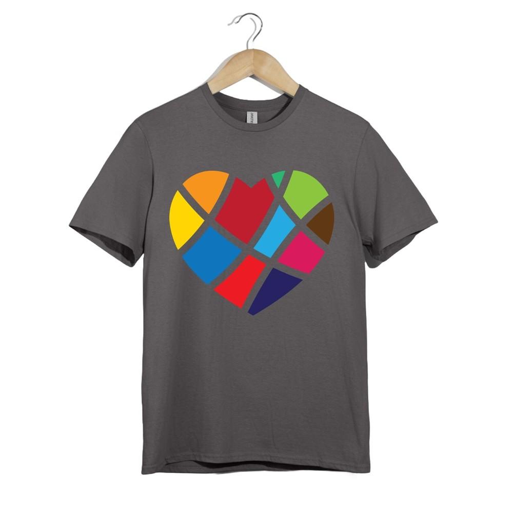 Farbenfrohes Geometrisches Herz T-Shirt – Abstraktes Liebesdesign Pride Kunst T-Shirt