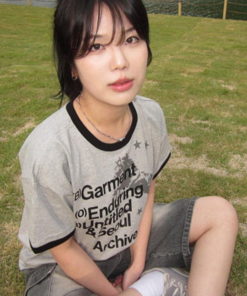 Eontaiteulseoul Archive Unicorn Ringer Crop Short Sleeve Gray
