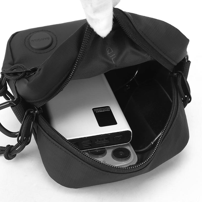 Minimalist Crossbody Bag for Men & Women – Compact Urban Shoulder Bag with Multiple Pockets & Adjustable Strap – Ideal for Daily Use & Travel