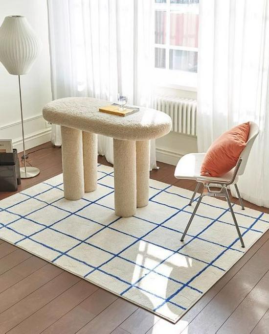 Light Luxury Plaid Faux Cashmere Carpet for Living Room, Bedroom, or Balcony.