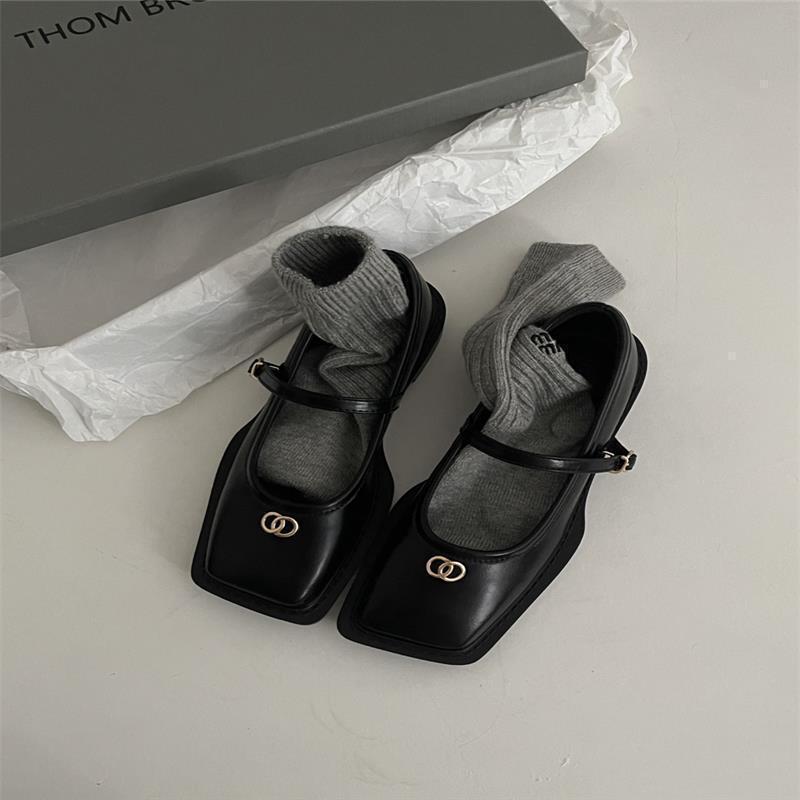 One-word buckle with Mary Jane single shoes children's French style spring and summer 2025 new square head shoes laden shoes flat-soled small leather