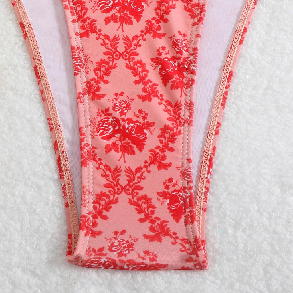 2026 Sexy Bikiny s vysokým pasem a šněrováním Trojúhelníkové kalhotky pro evropskou & americkou Hot Girl Dovolenou Plavky