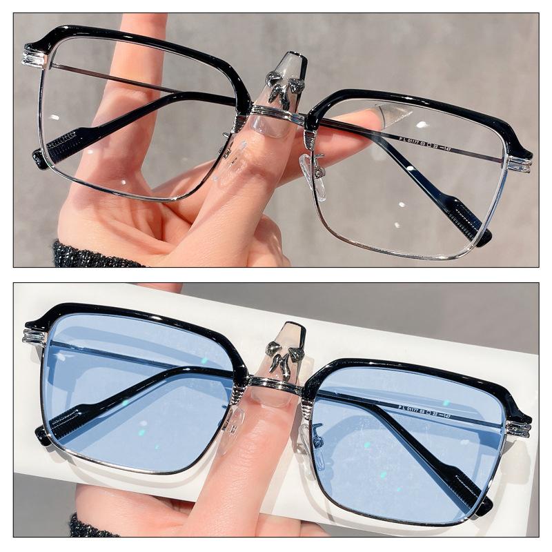 Vintage Square Sunglasses Women Men Anti Blue Light Rectangle Sun Glasses Female Eyewear Pochromic for Male Female Eyeglasses