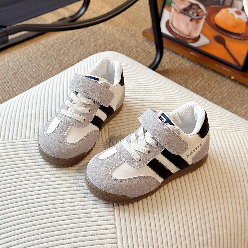 Children's sports shoes 2025 spring and autumn new boys and girls versatile moral training shoes medium and small children's casual soft baseplate sho