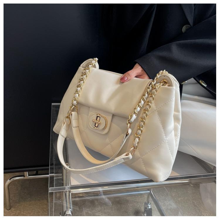 New popular small bag women's spring and autumn diamond chain temperament versatile underarm shoulder bag