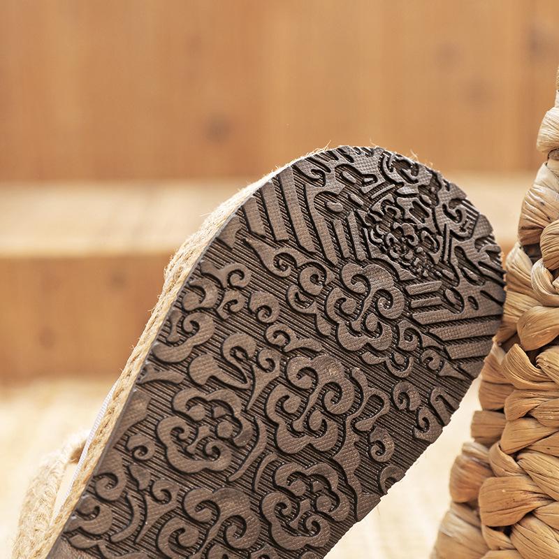 2025 Summer Mesh Women's Shoes: Versatile Ethnic Style with Small Flower Embroidery