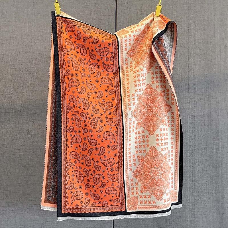 Autumn New Cashmere Tassel Scarf Women's Fashion Age-reducing Jacquard Scarf Warm and Thickened Large Shawl