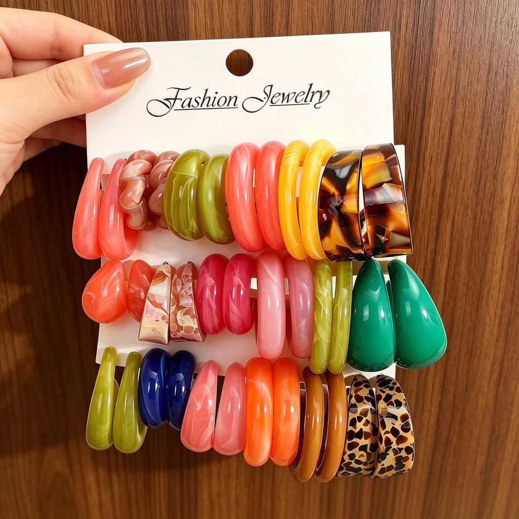 European 2026 C-Shaped Resin Earrings - Light Luxury Fashion with Creative Acetate Sheet Design