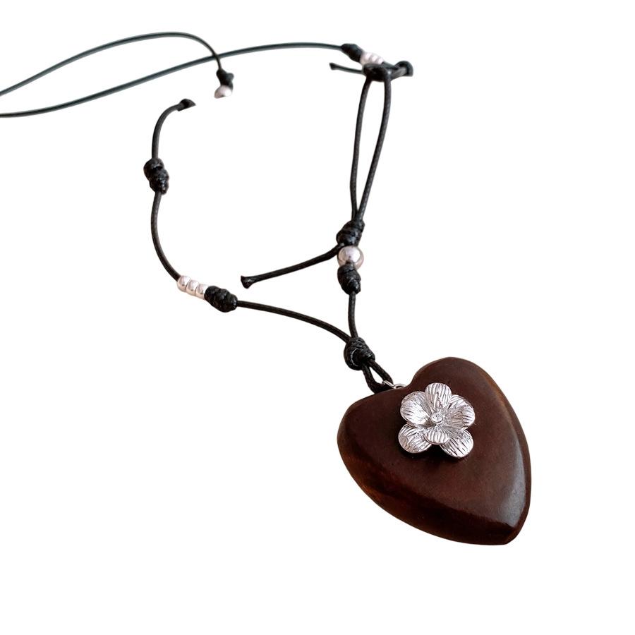 Leather Wood Beaded Love Knot Pendant Necklace Autumn and Winter Vintage Maillard Sweater Chain Personalized Niche Items