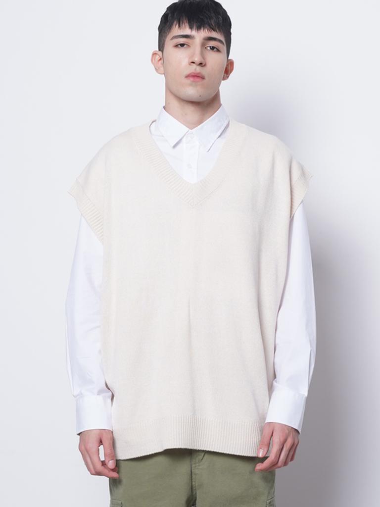 The-Abon M614 In Over Knit Vest Ivory