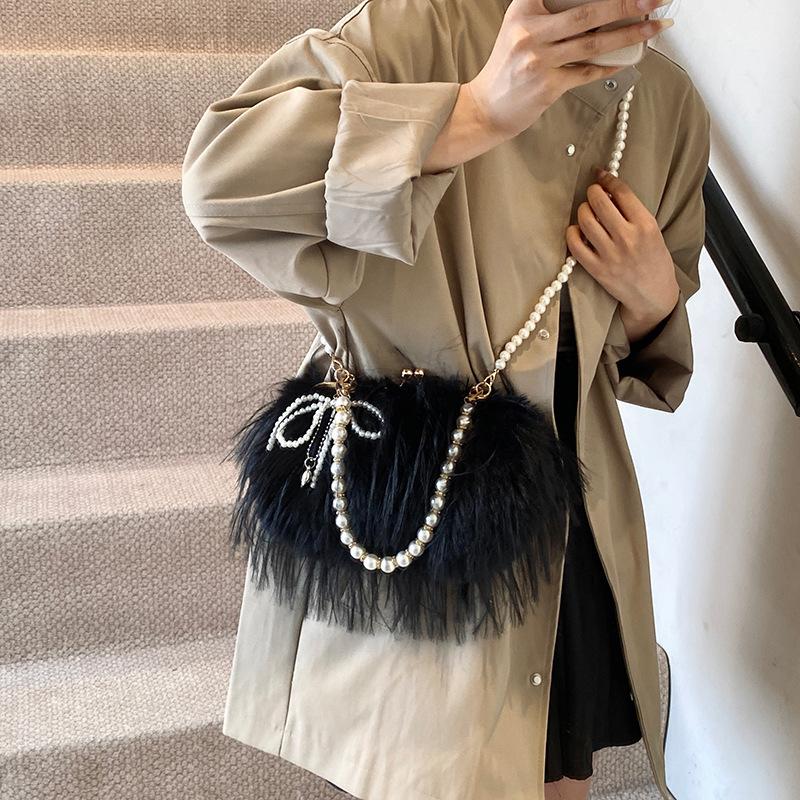 Retro Plüsch Damen Tasche, Fransen-Perlenkette, Flauschige Tasche, Europäisch und Amerikanisch Fee Wind Umhängetasche