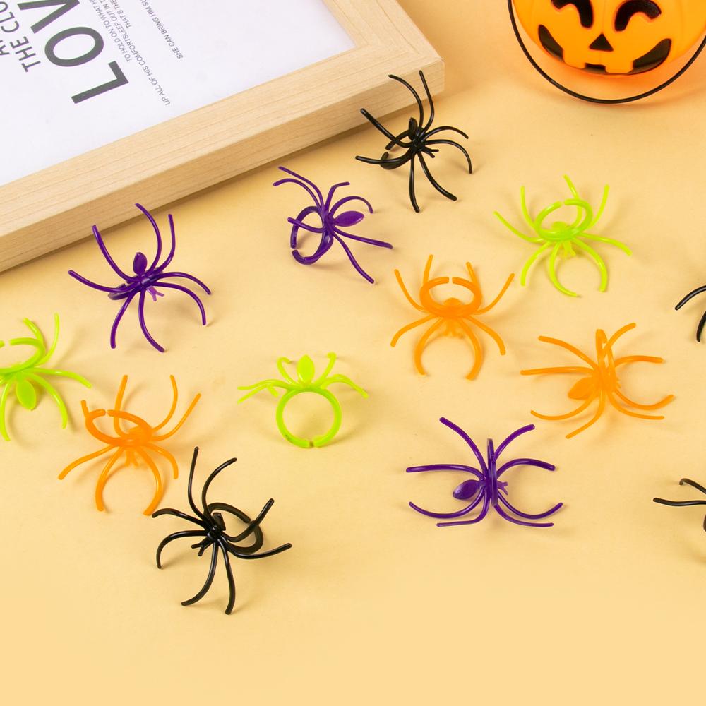 20/40pcs Mini Plastic Spider Rings Black Spider Cupcake Topper Kid Toy Gift Trick Or Treat Halloween Party Decoration Prank Prop