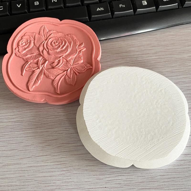 Creative Embossed Flower Shaped Resin Tray Jewelry Dish for Elegant Women Rings Earrings Necklace Bracelet Storage Trinket Dish