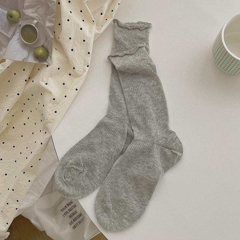Women's Ballet-Style Japanese Mesh Socks: Sweat-Absorbent, Breathable, Ruffled Edge, Solid Color, Thin Slouch Style.