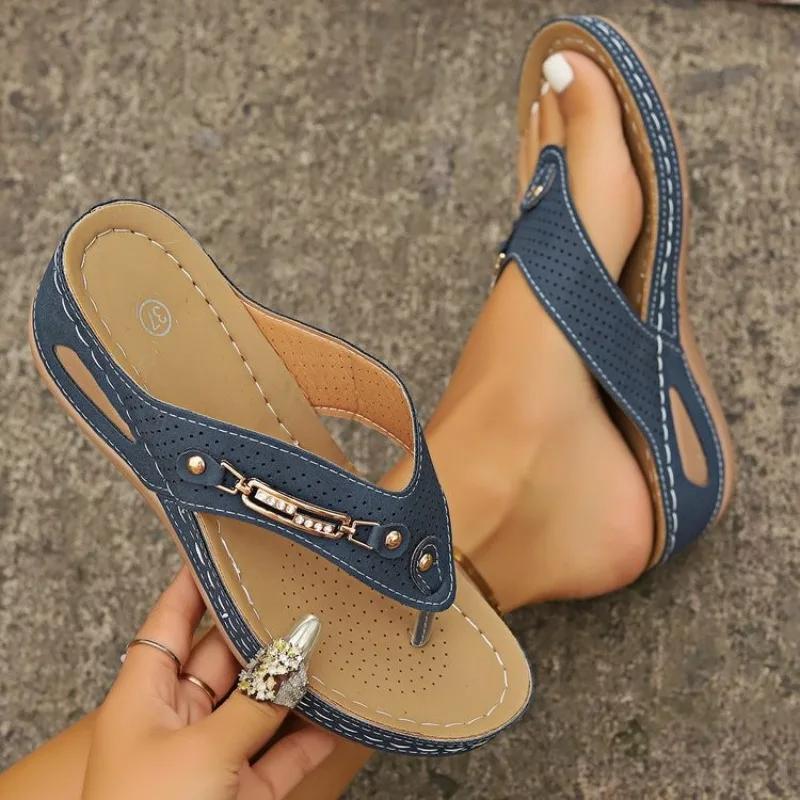 Women Slippers Comfortable Slip-On Shoes Women 2025 New Thong Sandals Retro Flip-Flops with Arch Support Slippers Slides Women